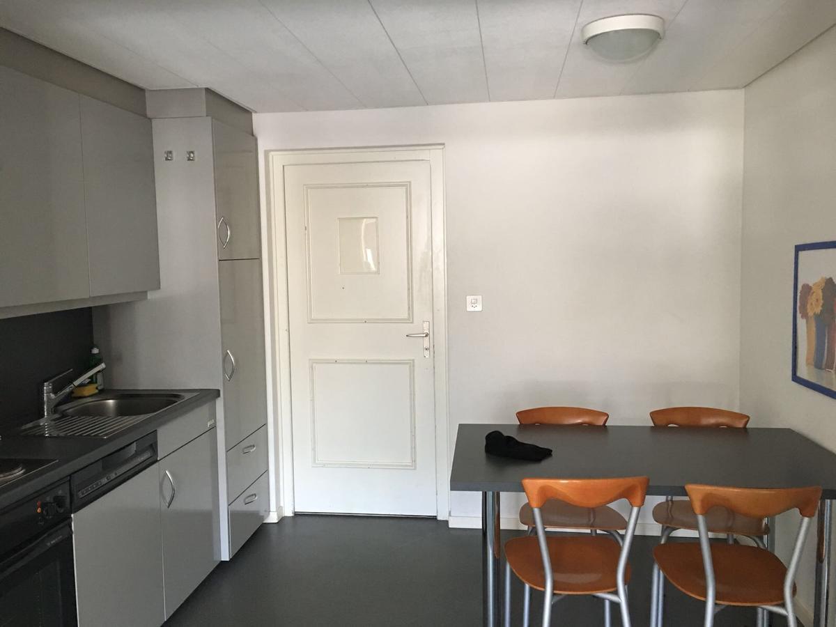 Apartment Face