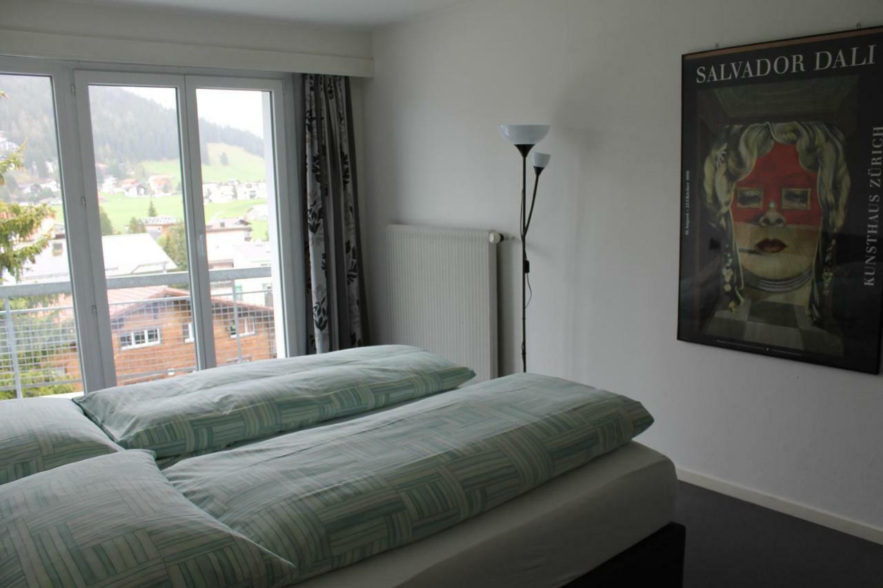 Apartment Face 3*